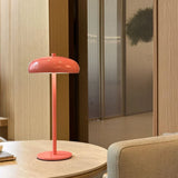 Lâmpada de mesa retro elegante