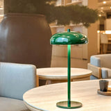 Lâmpada de mesa retro elegante