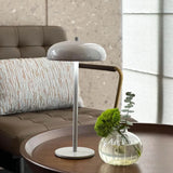 Lâmpada de mesa retro elegante